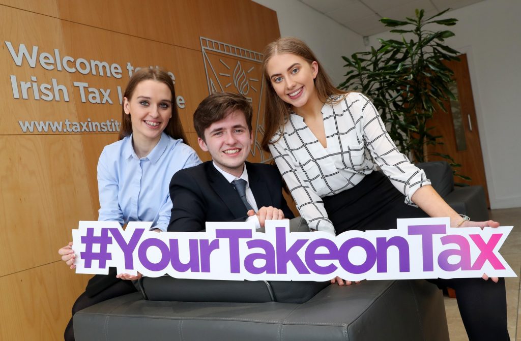 The winning team was Team LCK – Caoimhe Ní Raghallaigh, Lewis Murphy and Kate Iarajuli, 2nd year BComm students in UCD